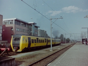 In Heerlen word de DM 90 naar Aken gereed gemaakt om naar het per