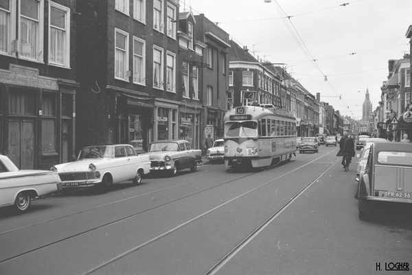 Haagse tramlijn 10, volgens mij in de Boekhorststraat.