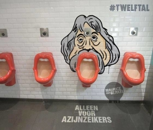 René van der Gijp heeft een eigen toilet in het Kurhaus