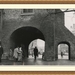 1958 Buitenhof, het poortje van de Gevangenpoort is afgebroken