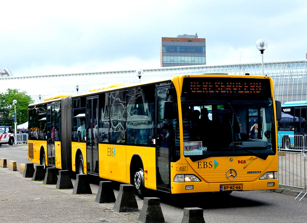 Taxi Centrale Renesse bus 497 (ex Arriva 8701) te Amsterdam.