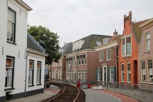 In de Rijnstraat in Katwijk werd een tijdelijk tramspoor aangeleg