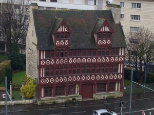 170-Huis in Caen