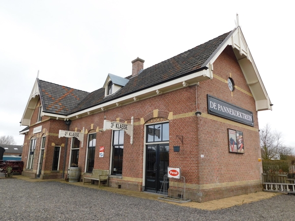 Station Marrum-Westernijkerk,gebouwd in 1901,ligt aan de vroegere