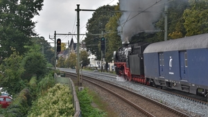 SSN 01 1075 in Arnhem Velperpoort op weg naar s'Hertogenbosch tij