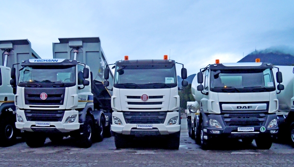 DSCN4638_LKW-truck_Daf-Tatra-QQQ