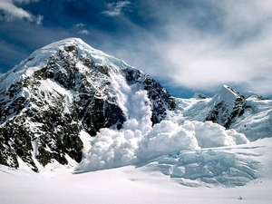 winter-bergen-natuur-sneeuw-achtergrond