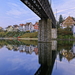 reflectie-zwitserland-brug-rivier-achtergrond