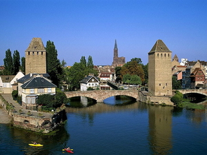 pont-couverts-frankrijk-straatsburg-kasteel-achtergrond