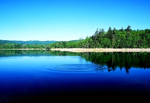 japan-natuur-reflectie-meer-achtergrond