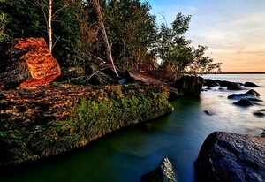 natuur-meer-rotsen-rivier-achtergrond