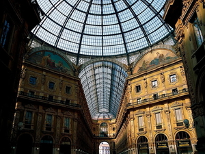 italie-galleria-vittorio-emanuele-milaan-architectuur-achtergrond