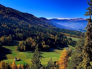 italie-natuur-bergen-herfst-achtergrond
