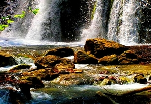 waterval-krim-natuur-stroom-achtergrond