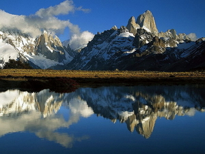 bergen-reflectie-natuur-sneeuw-achtergrond