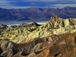 death-valley-national-park-rotsen-bergen-californie-achtergrond