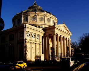 paleis-klassieke-architectuur-autos-achtergrond