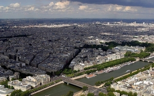 frankrijk-parijs-eiffeltoren-luchtfotografie-achtergrond