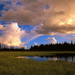 mooie-lucht-wolken-natuur-reflectie-achtergrond