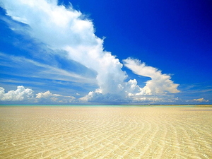 strand-wolken-natuur-blauwe-achtergrond