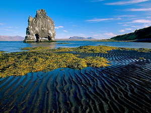 natuur-rotsen-kust-zee-achtergrond