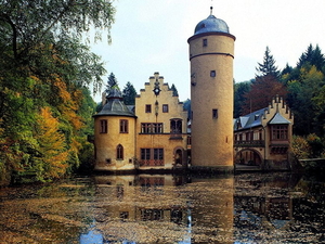kasteel-van-mespelbrunn-duitsland-water-achtergrond