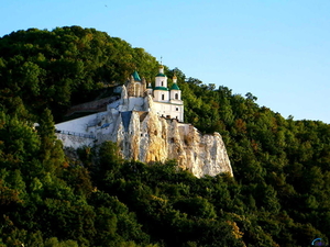 kerk-bergen-kasteel-helling-achtergrond