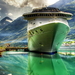 cruise-schip-bergen-groene-achtergrond