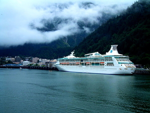 cruise-schip-motorschip-passagiersschip-achtergrond