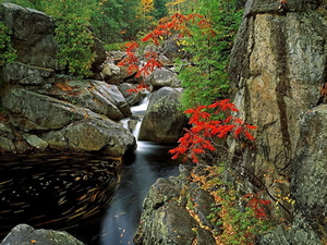 rotsen-natuur-stroom-waterval-achtergrond