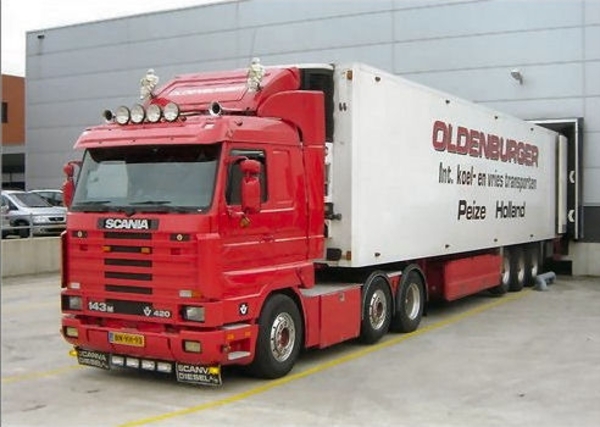 Oldenburger Scania 143
