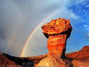 rotsen-natuur-bergen-regenboog-achtergrond