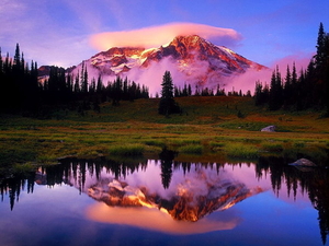 mount-rainier-national-park-besneeuwde-bergen-natuur-reflectie-ac
