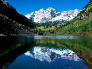 maroon-bells-bergen-natuur-reflectie-achtergrond