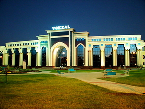 vokzal-paleis-tasjkent-oezbekistan-achtergrond