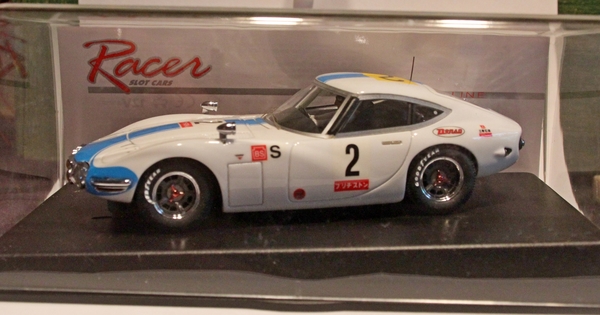 IMG_1088_Racer-slot-cars_1op32_Toyota-2000GT_No-2_Fuji-24hrs-1967