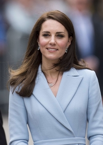 Kate-Middleton at-City-Museum-in-Luxembourg--26
