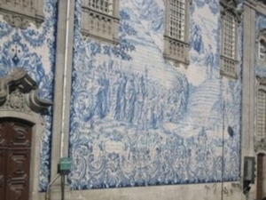 azulejo aan Igreja de Nossa Senhora do Carmo