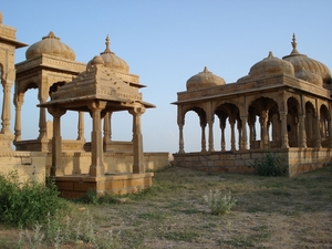 3b Jaisalmer _Gebedenhuisjes