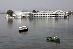4f  Udaipur _Picholameer _Lake Palace (Jag Niwas)