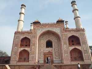 8x Agra__Delhi _mausoleum Akbar de Grote _P1030256