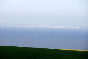 Aan horizon de krijtrotsen van Dover