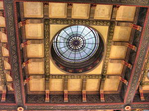 plafond in het stationsgebouw