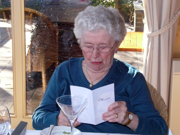 2009-03; mémé Marg.90j. 020b