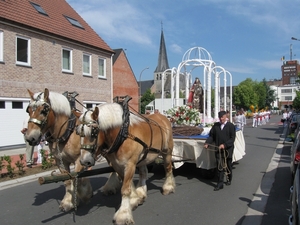 Steenhuffel processie 2009 047
