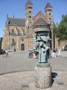 276 Maastricht