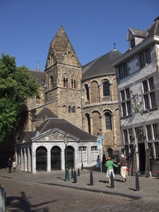 261 Maastricht