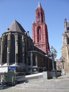 275 Maastricht