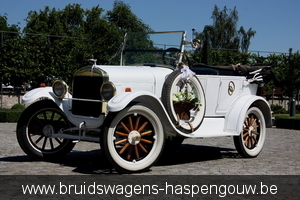 TROUWEN in n FORD T old timer OPITTER wurfeld