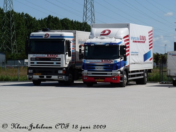 Trucks 049-border